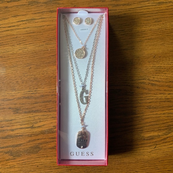 Guess los angeles layered necklace gift set - Picture 2 of 2